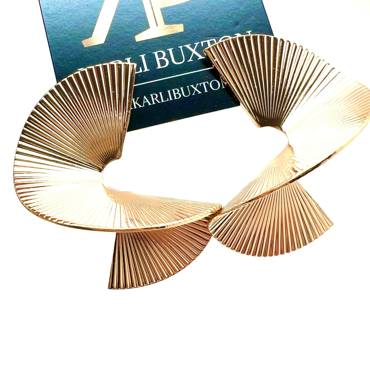 Wavy Discs