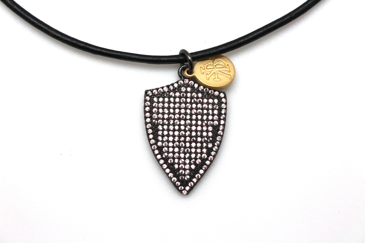 shield-magnetic dainty