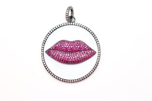 Enamel Smooch